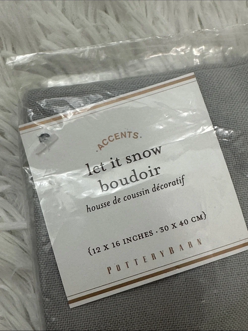 🌴 NWT Set of 3 Pier 1 Throw Pillow Covers 12”x16” Let it Snow
